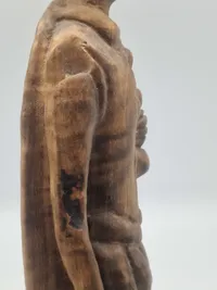 Antik træfigur
