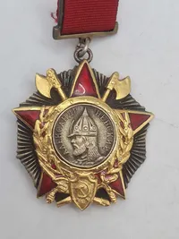 Nakhimovordenen og Aleksander Nevskij-ordenen