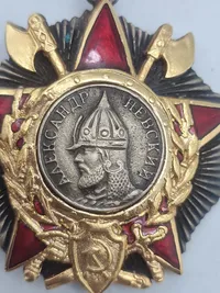 Nakhimovordenen og Aleksander Nevskij-ordenen