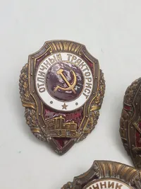 Diverse russiske badges