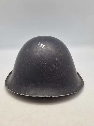 Original British Military model 44 hjelm