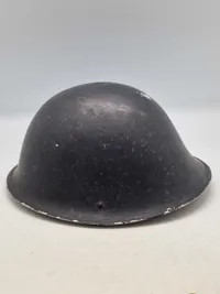 Original British Military model 44 hjelm