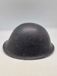 Original British Military model 44 hjelm