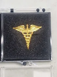 Samling originale Amerikanske uniforms mærker