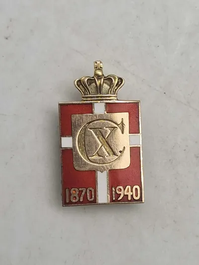 Originalt George  Kongemærke i 14 karat Guld ( Bagplade skiftet til Sølv )