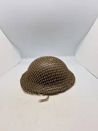 Original Belgisk hjelm med Engelsk WW2 net