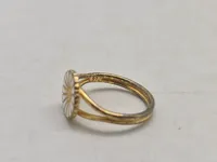Marguerit ring i forgyldt 925 sterling sølv og emalje, stemplet BH af Bernhard Hertz.