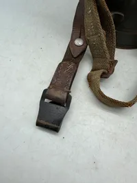 Original Komplet Tysk gasmaske, masken med grøn maling