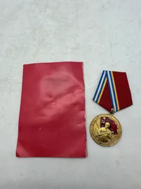 Original medalje ("30 år for de sovjetiske væbnede styrker") med tildelingsbevis