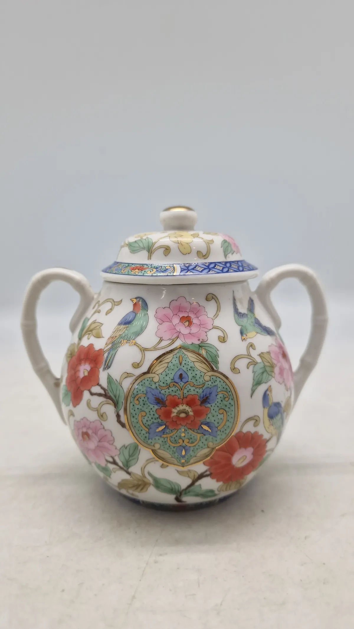 Original TAKAHASHI JAPAN Porcelain Chinoiserie Style Sugar Bowl