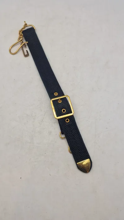 Originalt dansk gehæng til uniform M/69 (Hær)