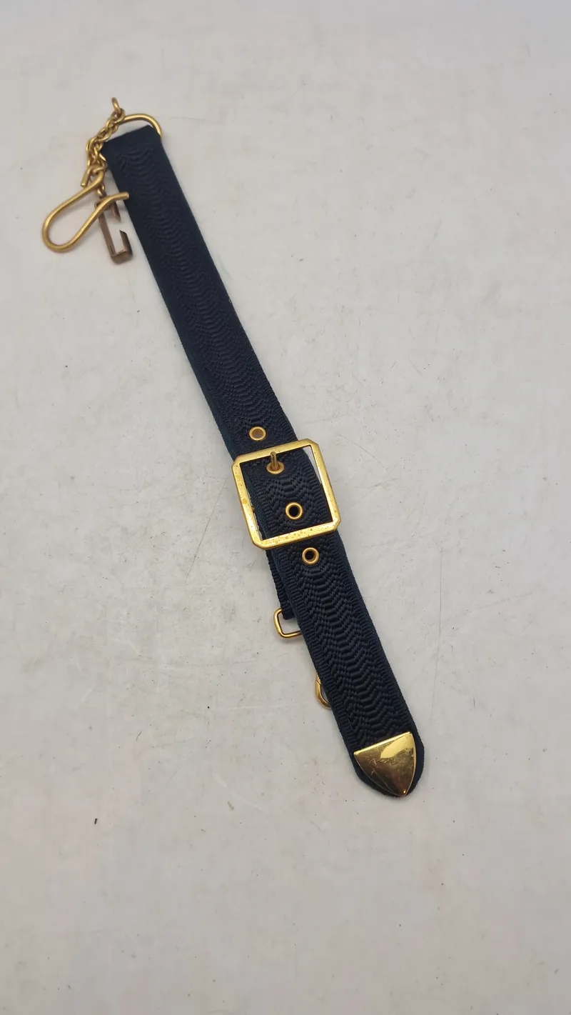 Originalt dansk gehæng til uniform M/69 (Hær)