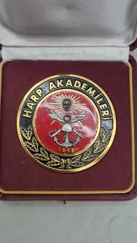 medalje fra Harp Akademileri, som er de tyrkiske krigsakademier