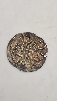 Original byzantinsk mønt, sandsynligvis en bronze Follis, som er blandt de første mønter til at afbilde Jesus Kristus - sølv