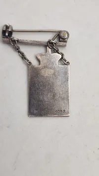 Originalt Georg Jensen kongemærke, sterlingsølv og emalje