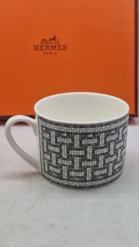 Originalt  Hermès porcelæns-sæt fra deres luksus-serie