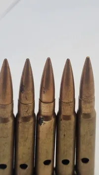 Original tysk laderamme med 8X57Js patroner - deaktiverede