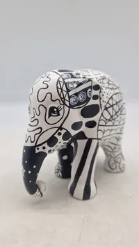 Elephant Parade – Milly