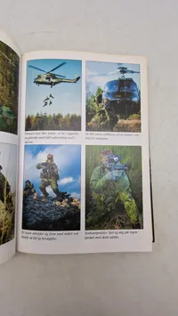 Samling militær  litt.