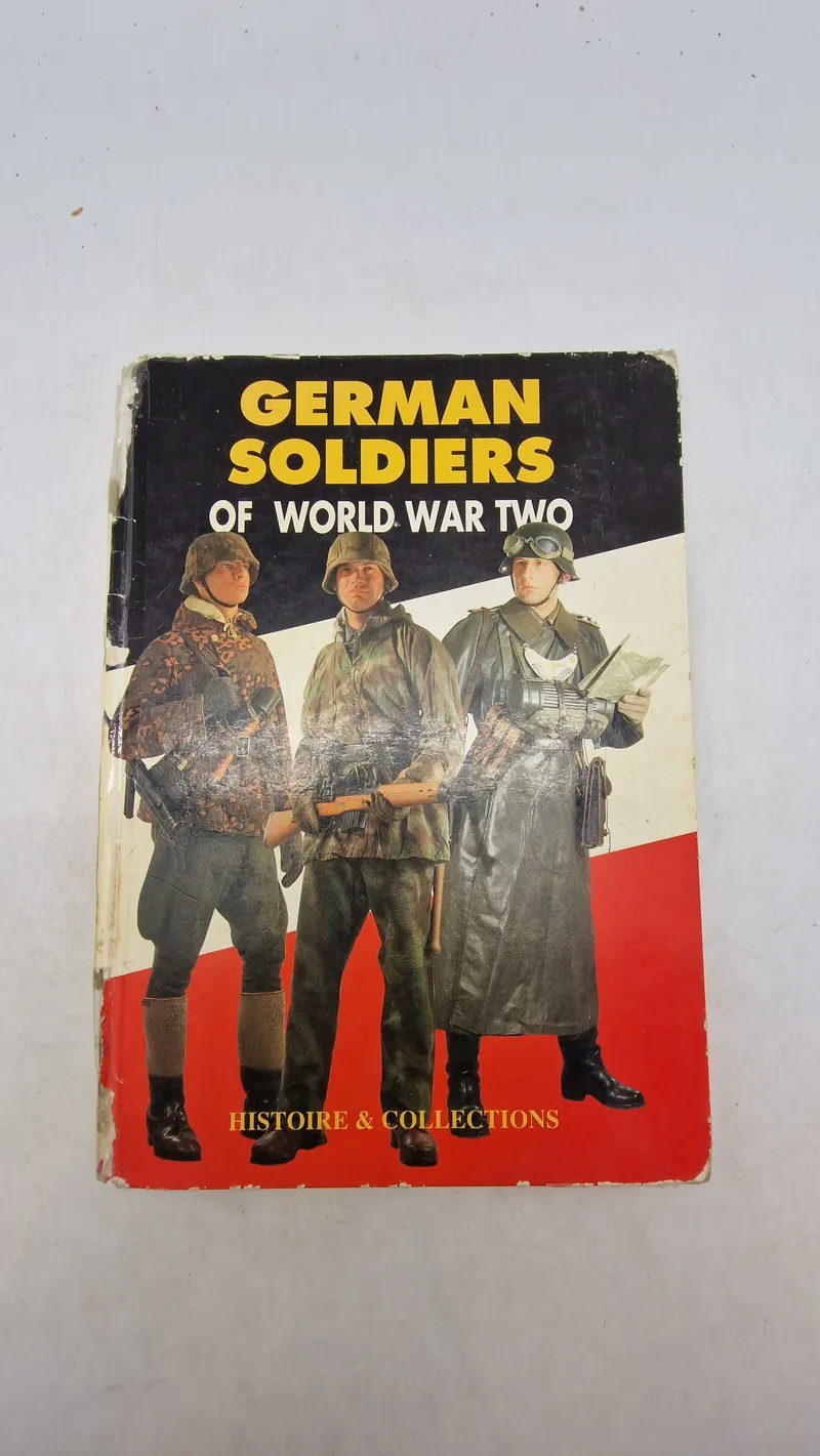 German Soldiers of World War Two" af Jean de Lagarde, udgivet af Histoire & Collections.