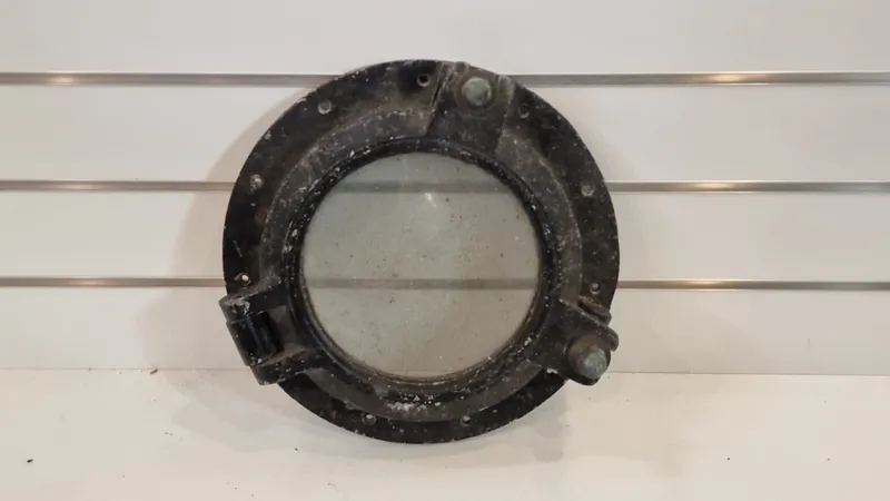 Antikt koøje aluminium