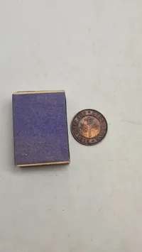 Hong Kong 1 Cent-mønt fra 1875, Mønten blev præget i London, da Hong Kong var en britisk koloni.