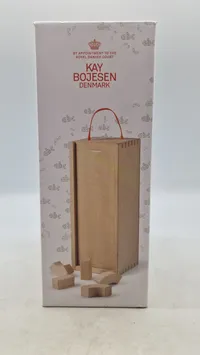 Kay Bojesen alfabetklodser, et klassisk legetøj oprindeligt designet i 1950'erne til danske skoler.