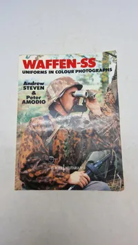 WAFFEN-SS
UNIFORMS IN COLOUR PHOTOGRAPHS