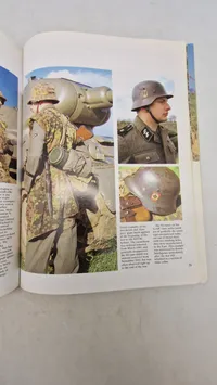 WAFFEN-SS
UNIFORMS IN COLOUR PHOTOGRAPHS