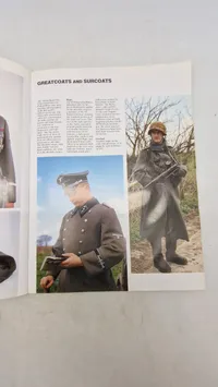 WAFFEN-SS
UNIFORMS IN COLOUR PHOTOGRAPHS