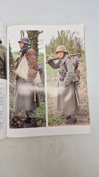 WAFFEN-SS
UNIFORMS IN COLOUR PHOTOGRAPHS