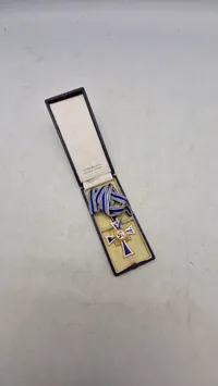 Originalt tysk Mutterkreuz 1.kl med æske og Hersteller