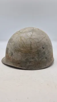 Original amerikansk hjelm - ww2 (anvendt af det danske forsvar efter krigen)