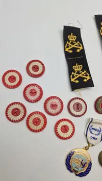 Samling pins og mærker