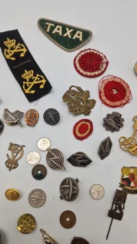 Samling pins og mærker