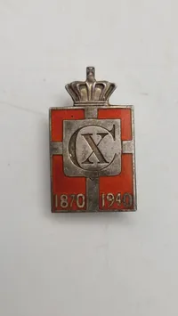 Originalt Georg Jensen kongemærke - sterlingsølv og emalje