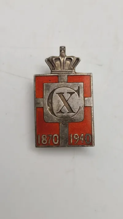 Originalt Georg Jensen kongemærke - sterlingsølv og emalje