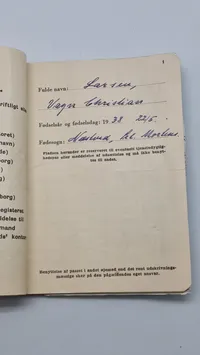 Original dansk soldaterbog med hundetegn