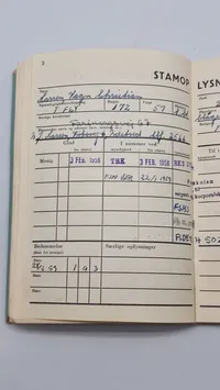 Original dansk soldaterbog med hundetegn
