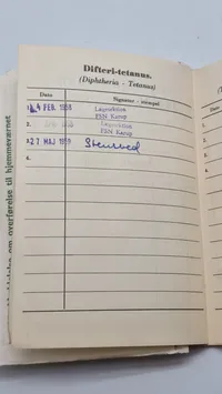 Original dansk soldaterbog med hundetegn