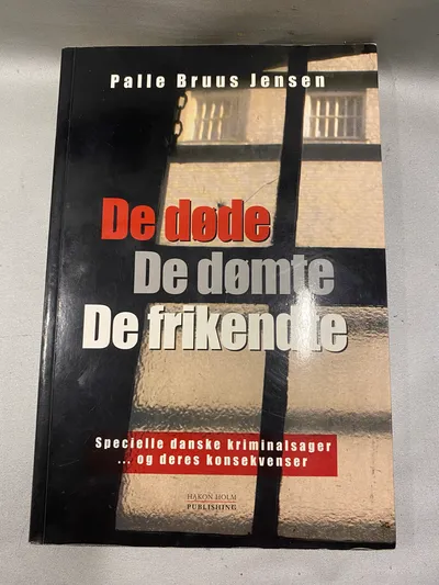 De døde de dømte de frikendte
