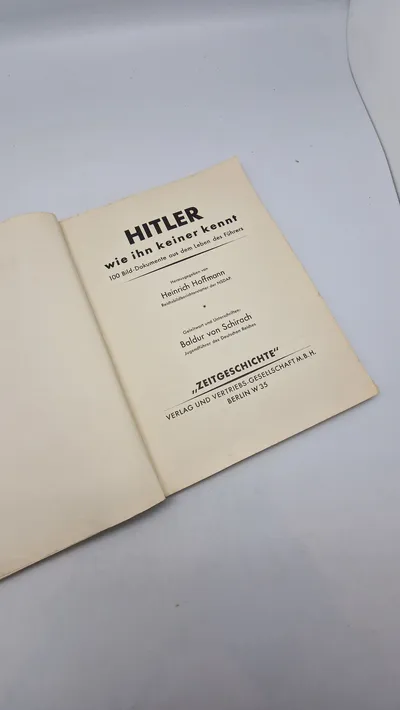 HITLER
wie ihn keiner kennt
100 Bild-Dokumente aus dem Leben des Führers