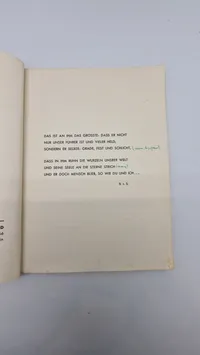 HITLER
wie ihn keiner kennt
100 Bild-Dokumente aus dem Leben des Führers