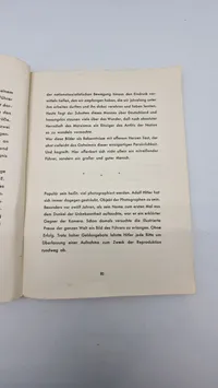 HITLER
wie ihn keiner kennt
100 Bild-Dokumente aus dem Leben des Führers
