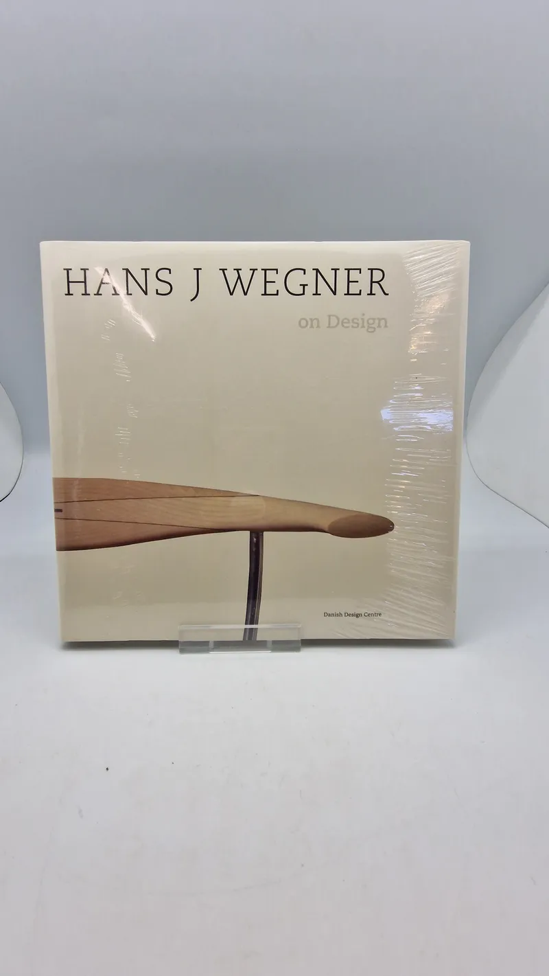 Hans J Wegner - uåbnet
