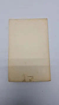 Foran det lukkede land