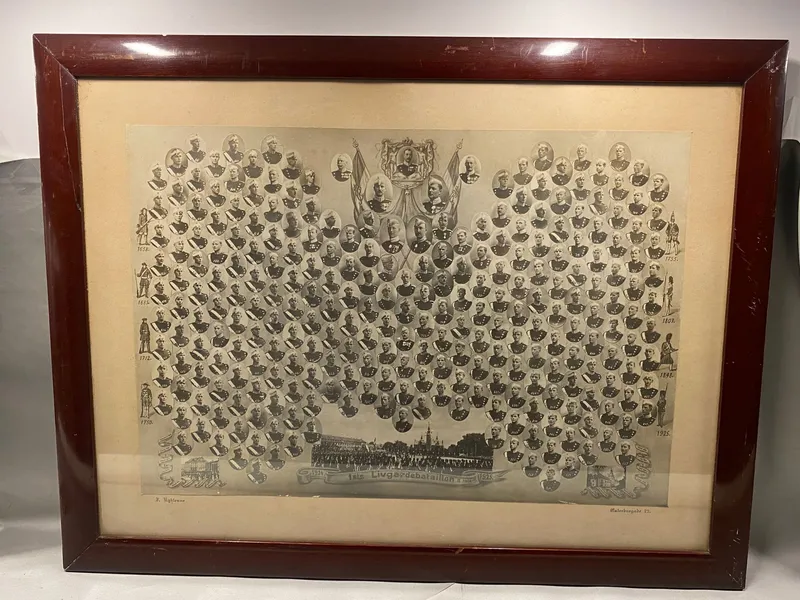 Stort originalt holdfoto 1924-1925) fra Livgarden ( Sendes på eget ansvar )