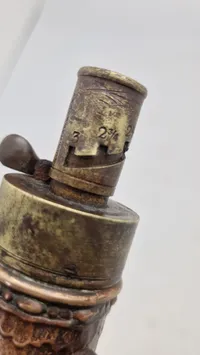 Originalt veludført krudthorn