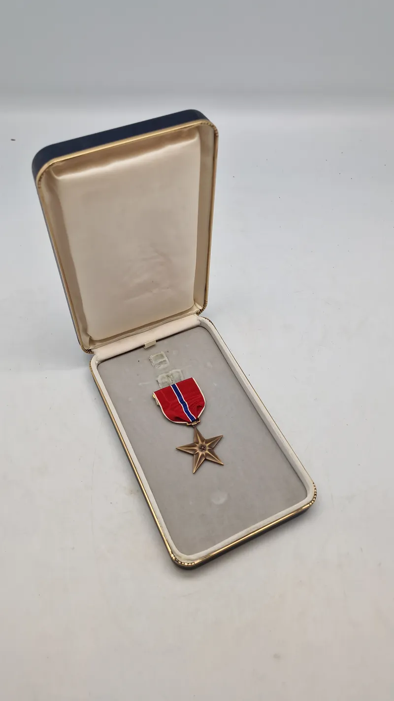Originalt ww2 Bronce star i nyere æske