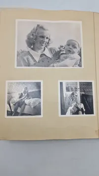 Sjældent privat foto album fra CBU mand med foto af mord, sabotage mm